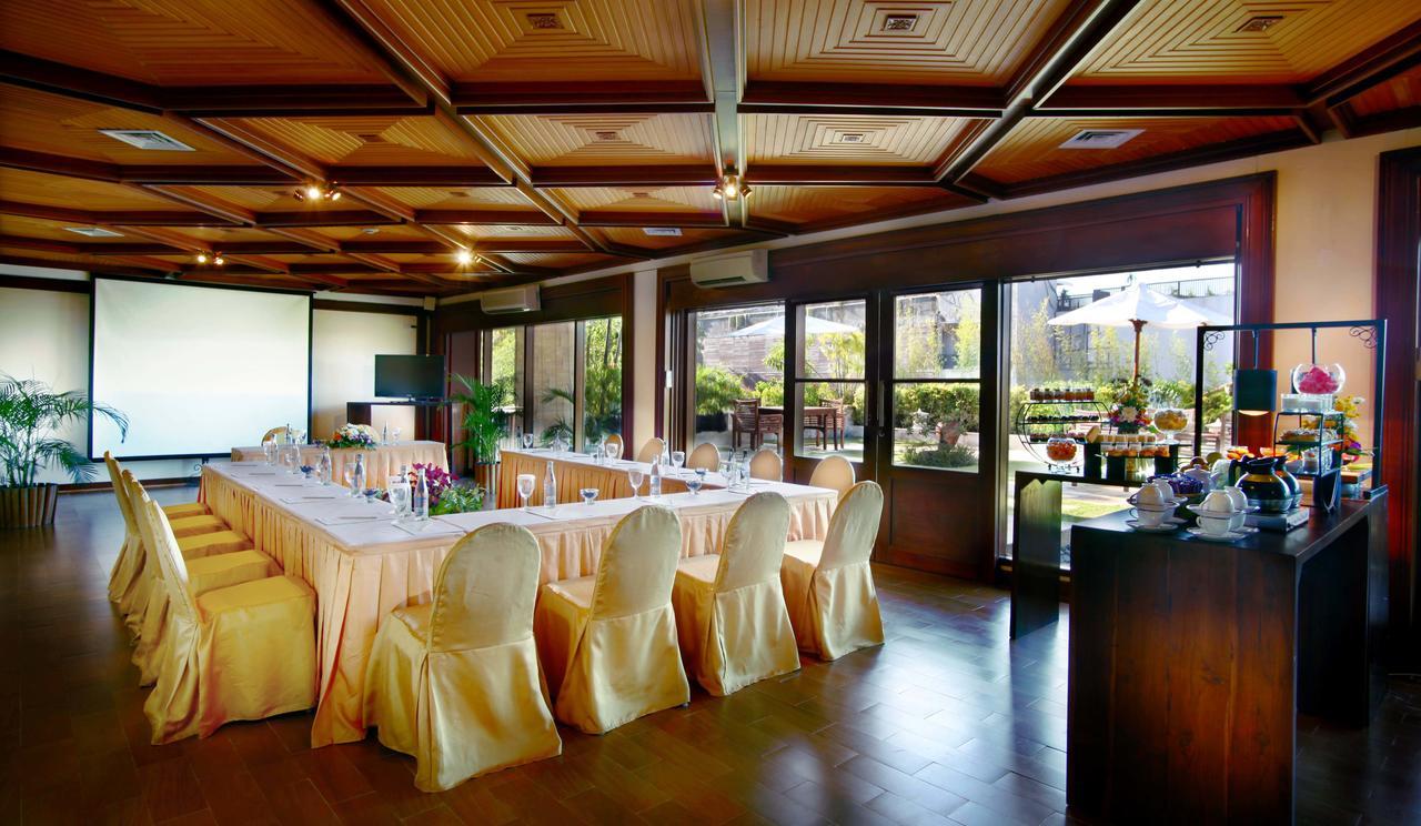Hotel Nikko Bali Benoa Beach Нуса-Дуа Экстерьер фото The meeting room